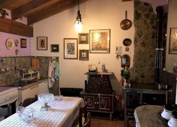IMG-20191210-WA0010.jpg - Casa indipendente Frazione Groppo 30, Albareto - foto 17