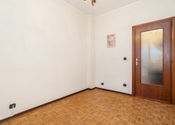 camera da letto  - Three-room apartment Via Stazione, 76C, Manta - photo 11