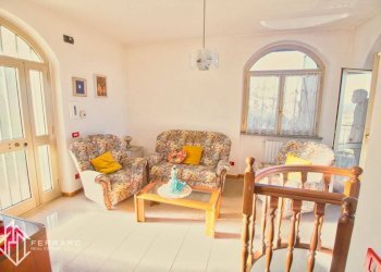 Salone - Villa Località Pianissolo, Roccavignale - foto 9