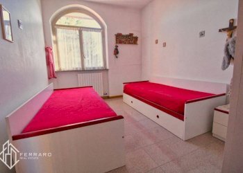 Camera da letto - Villa Località Pianissolo, Roccavignale - foto 19
