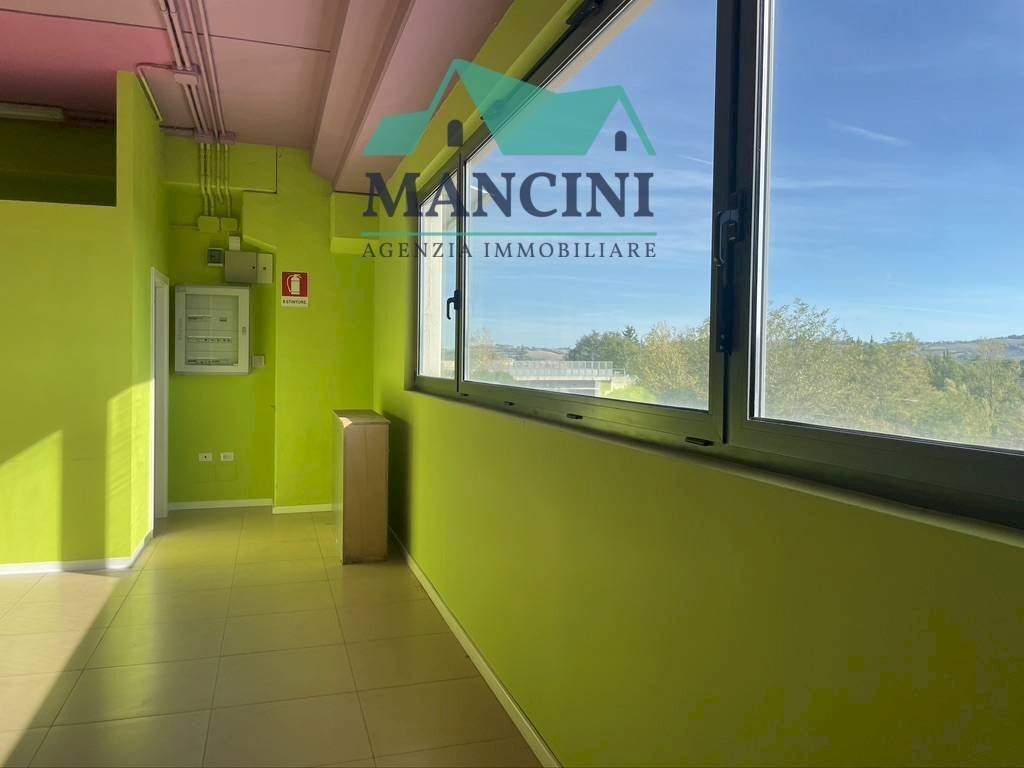 Locale Commerciale GALLODORO, Jesi - foto 1