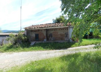 DSCN2442.JPG - Casale Via Fonda Quarta 120/C, Lucca - foto 11