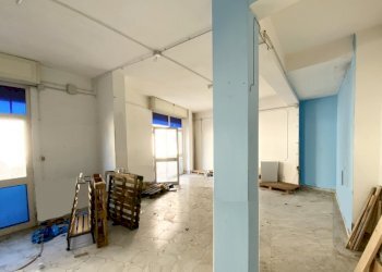 Show room Mondragone - foto 4