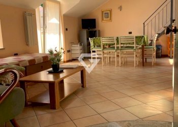1.jpg - Four-room apartment Piazza Massena, Loano - photo 1
