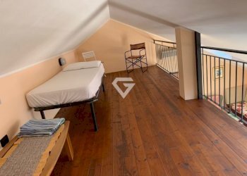 8.jpg - Four-room apartment Piazza Massena, Loano - photo 8