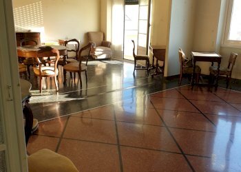 Appartamento piazza Guglielmo Marconi, Savona (zona Centro) - foto 2