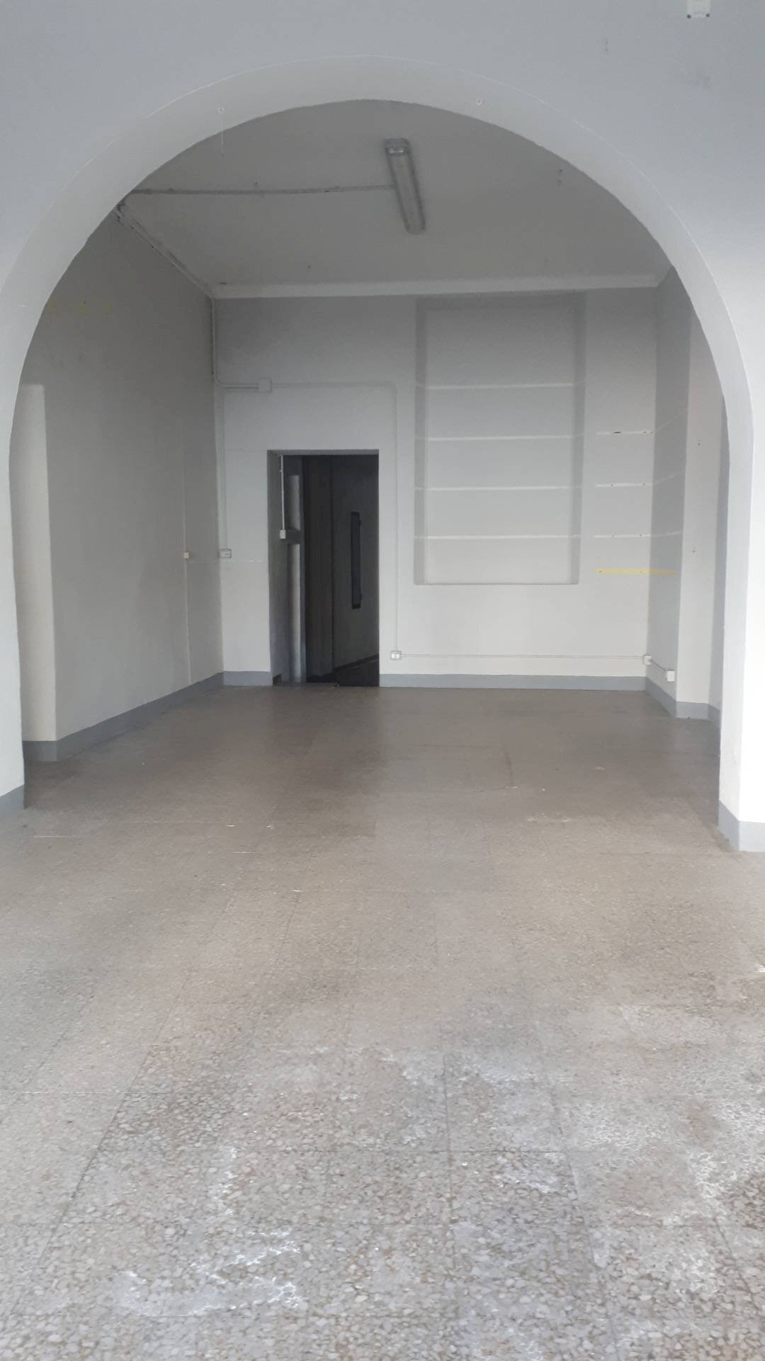 Attività Commerciale via guidiccioni, Lucca (zona San Concordio Contrada) - foto 3