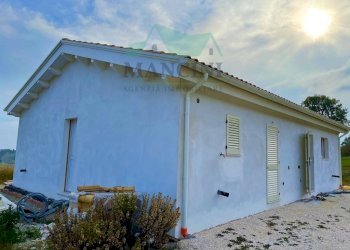 Casa indipendente ALDO MORO, Santa Maria Nuova - foto 5