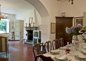 villa antica piscina colline lucchesi vendesi..jpg - Villa Viale Umberto I 148, Bagni di Lucca - foto 11