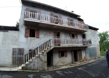 Independent house Polinago - photo 1