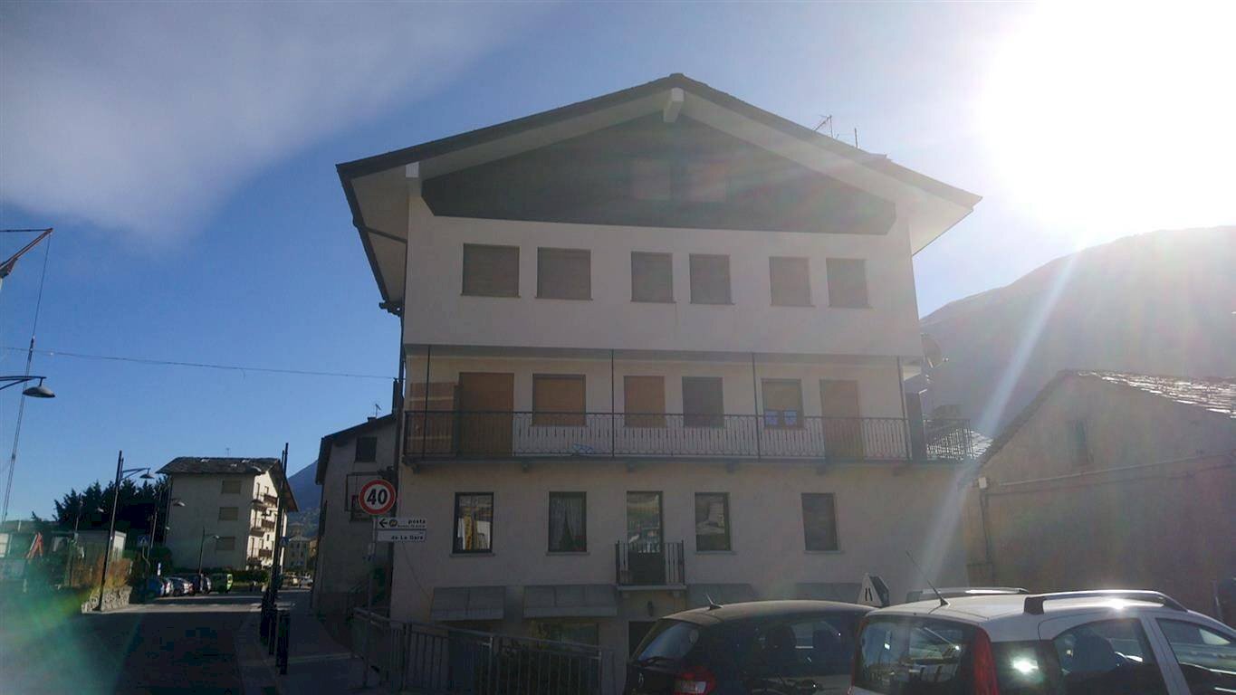 Trilocale Rue de la Liberté, Saint-Pierre - foto 1