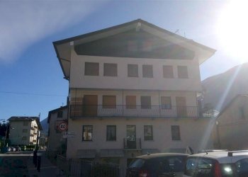 Trilocale Rue de la Liberté, Saint-Pierre - foto 1