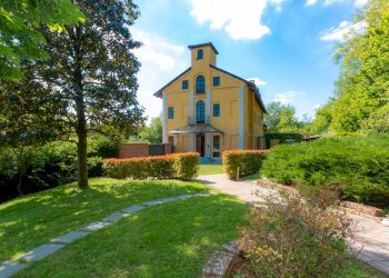 Villa Unifamiliare strada Valle Orfane, Asti - foto 1