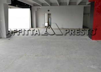 Commercial Activity Via Napoli, Collesalvetti - photo 1