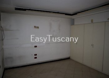 IMG_0408.JPG - Commercial Premises Lucca - photo 2