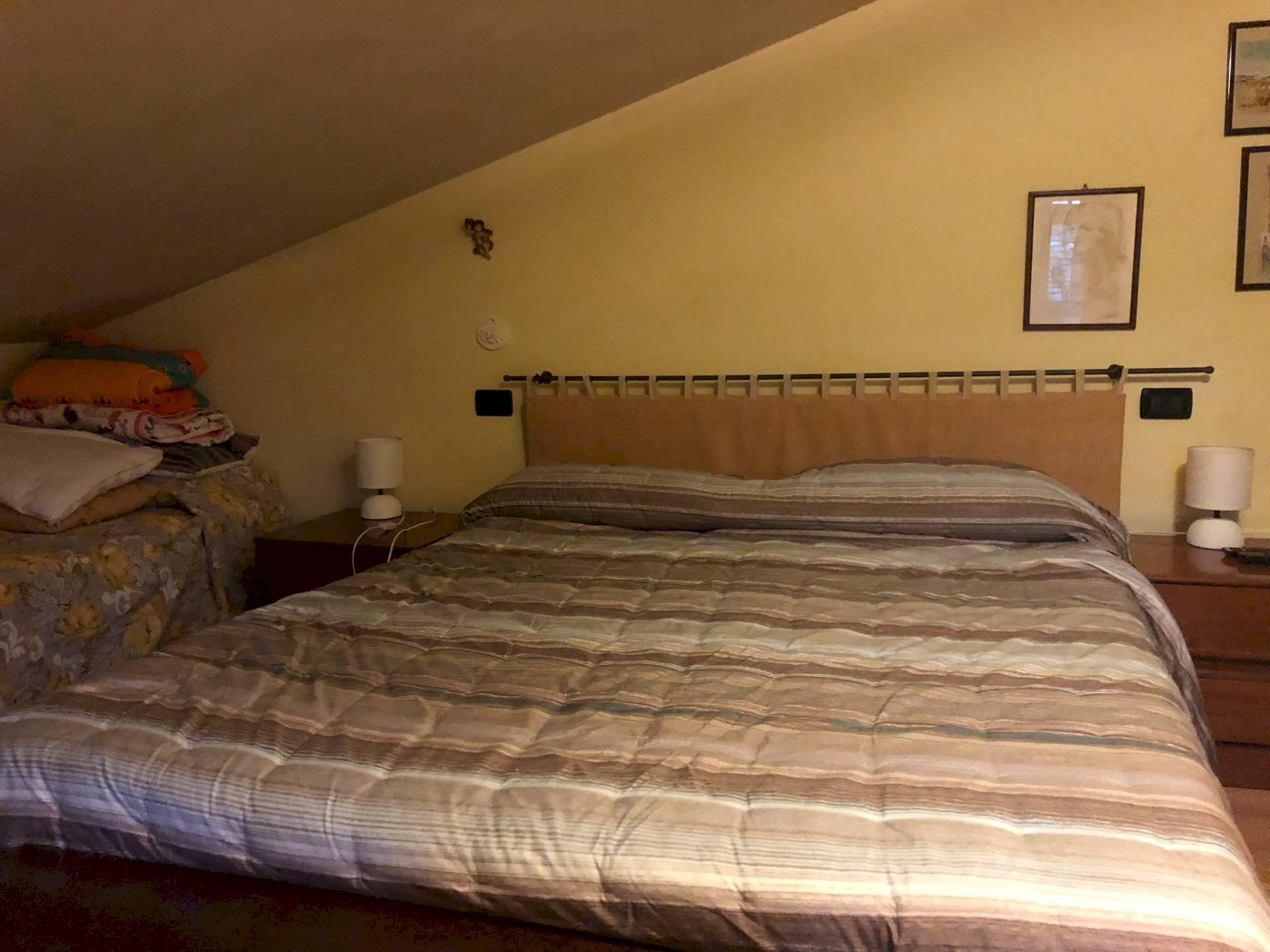 Portion of a house Via Del Molinetto, Montecarlo - photo 3