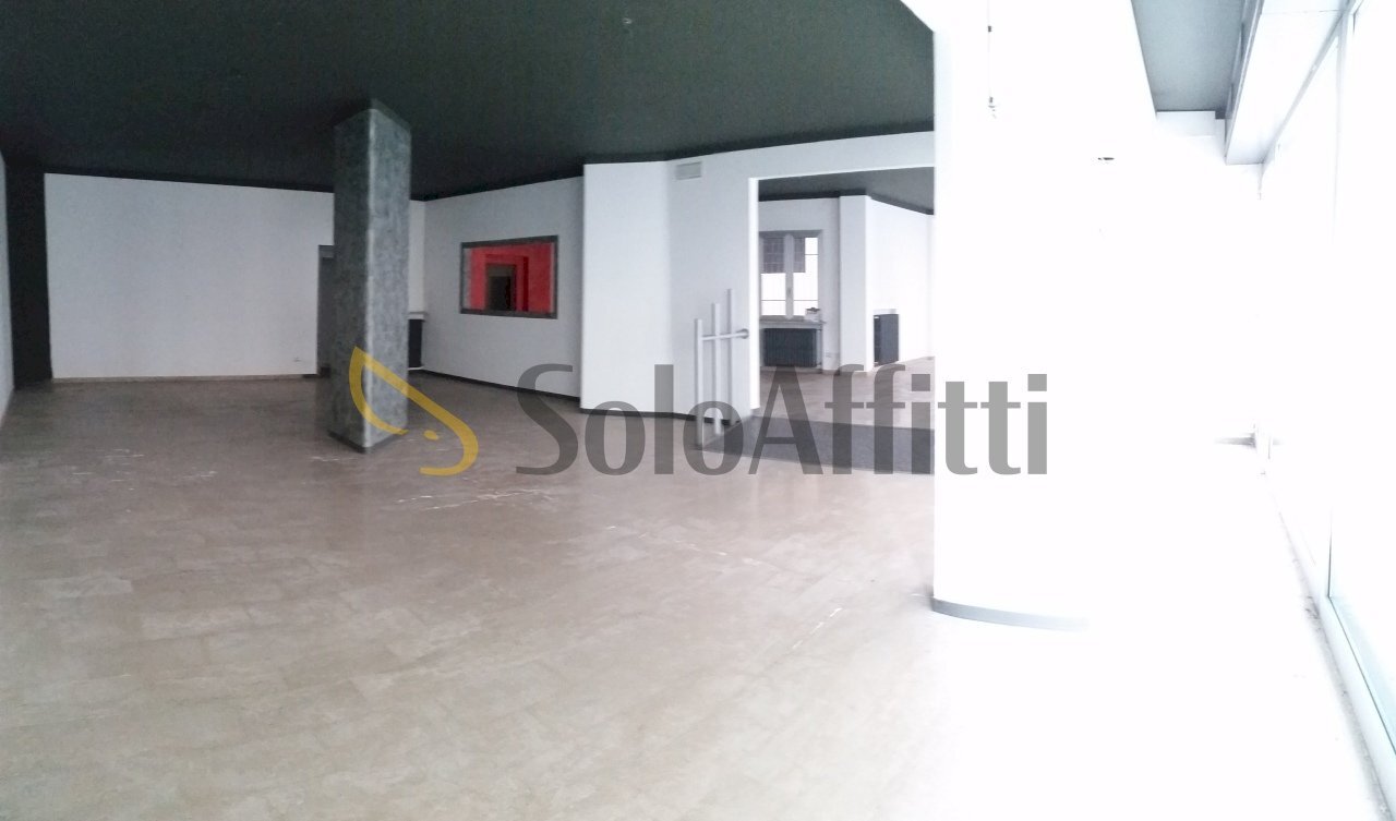 011.jpg - Locale Commerciale Via Marco Minghetti 7, Legnago - foto 1