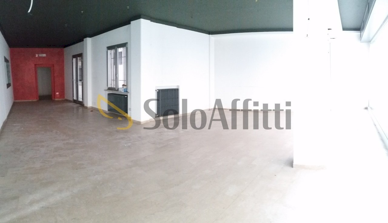 008.jpg - Locale Commerciale Via Marco Minghetti 7, Legnago - foto 2