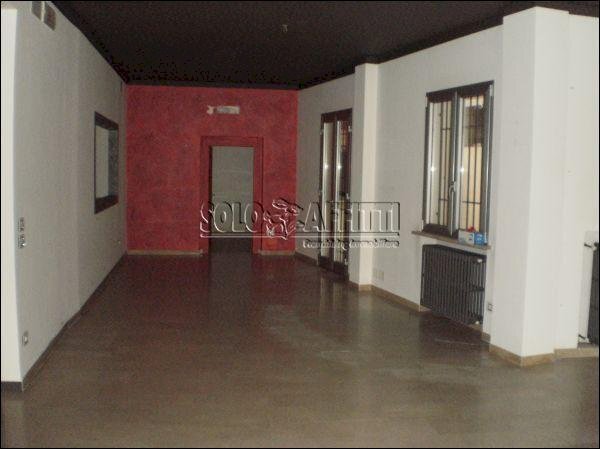 vano - Locale Commerciale Via Marco Minghetti 7, Legnago - foto 3