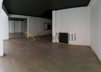 007.jpg - Locale Commerciale Via Marco Minghetti 7, Legnago - foto 7