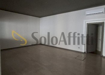 20260825_112942_resized - Commercial Premises Via Marco Minghetti 7, Legnago - photo 4