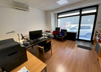 Locale Commerciale Savona, Savona (zona Legino) - foto 1