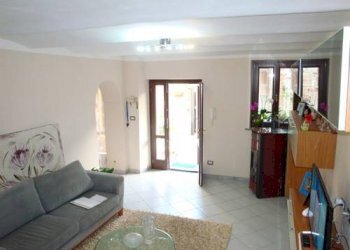 soggiorno - Independent house via Camillo Benso Conte di Cavour, Crescentino - photo 8