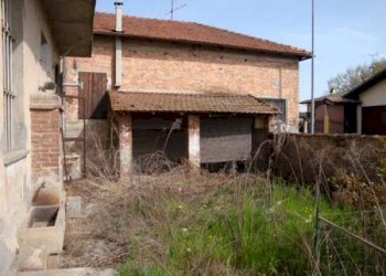 giardino - Rustico via Miraglio Felice, Crescentino - foto 2