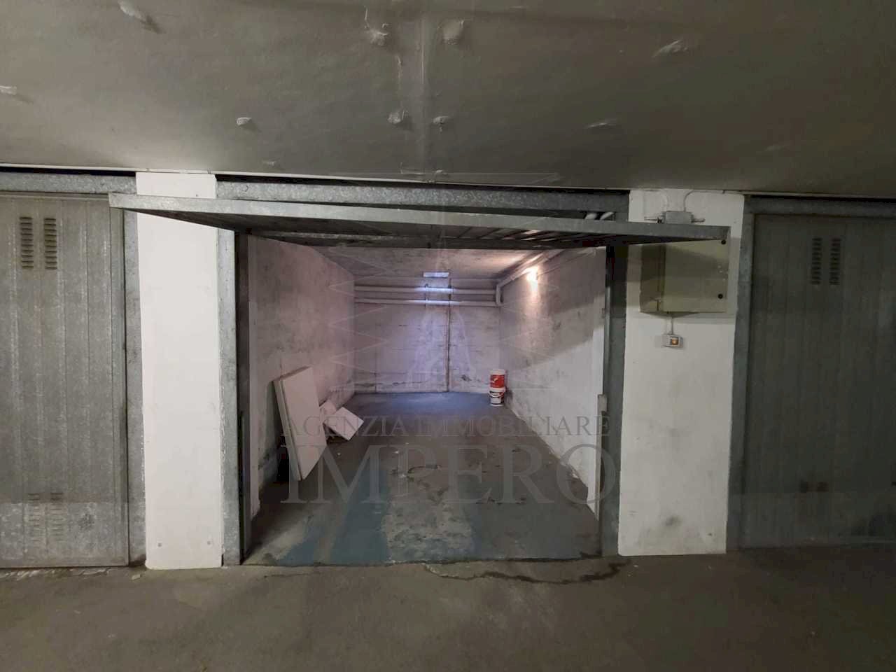 Box Corso Limone Piemonte 1186, Ventimiglia - photo 1