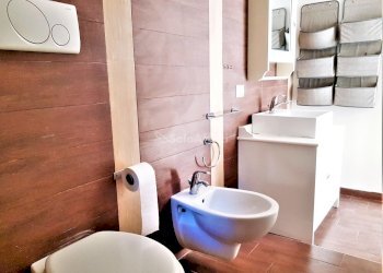 BAGNO - Appartamento Via Mandracchio a Nazareth, Napoli - foto 14