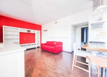 SOGGIORNO/LIVING - Appartamento Via Mandracchio a Nazareth, Napoli - foto 1