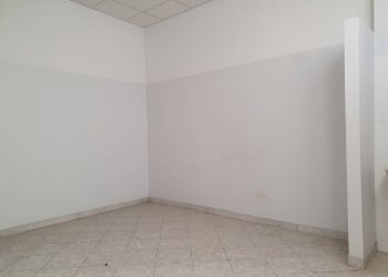 Ufficio Via Pesciatina, Lucca (zona San Vito) - foto 3