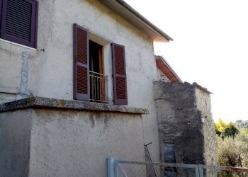 IMG_20201006_100420.jpg - Porzione di casa Piazza Nobili Vitelleschi 5, Labro - foto 2