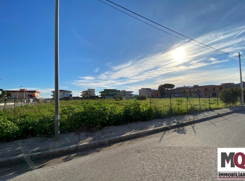 Terreno commerciale Mondragone - foto 1