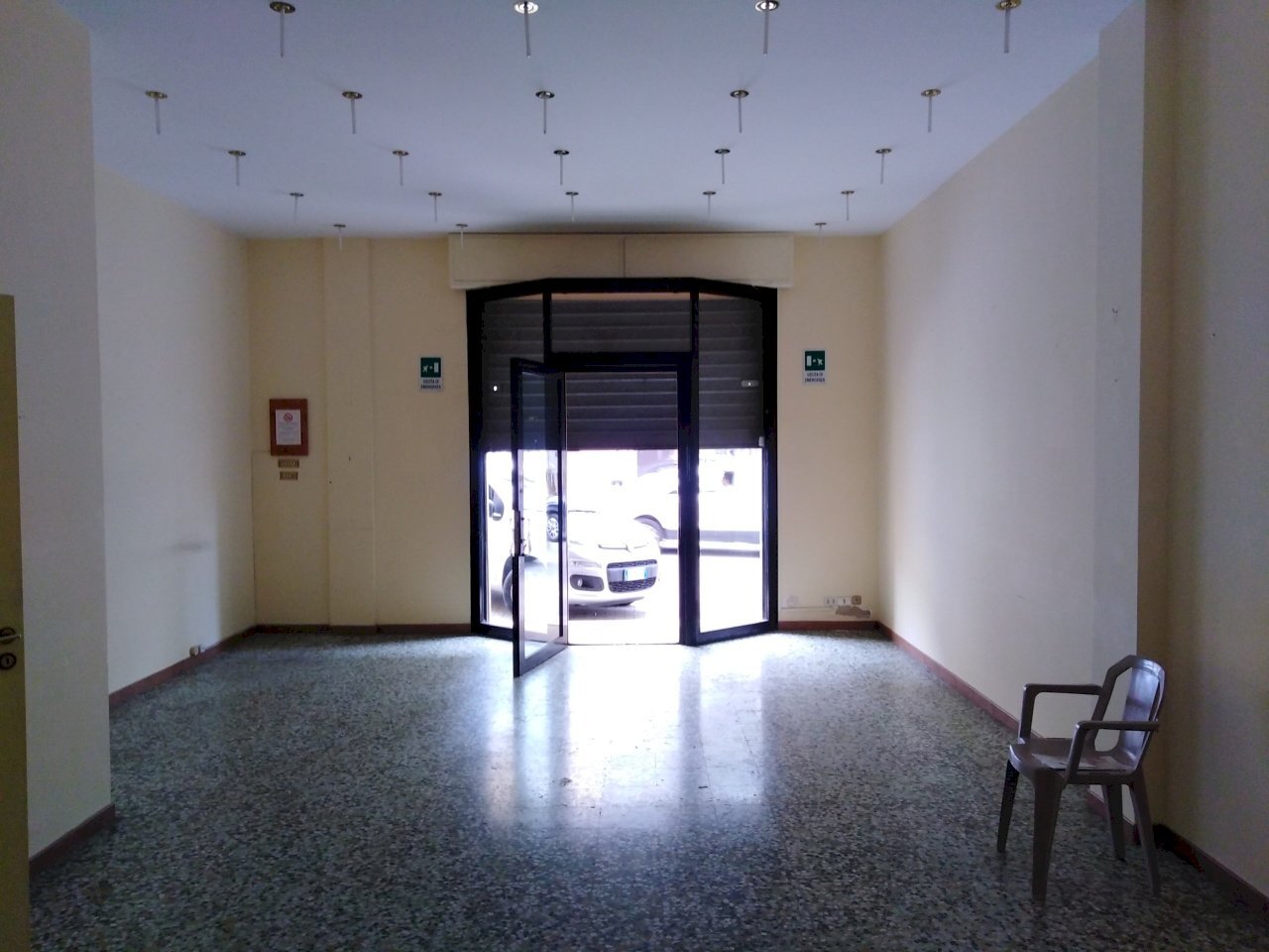 IMG_20190910_105926.jpg - Locale Commerciale Ragusa - foto 3