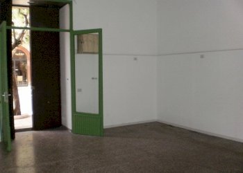 P8300024.JPG - Locale Commerciale Ragusa - foto 9