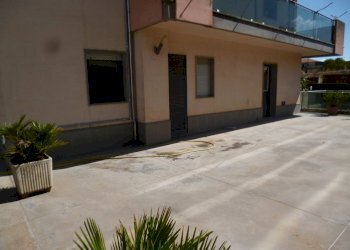 P1100740.JPG - Ufficio Ragusa - foto 1