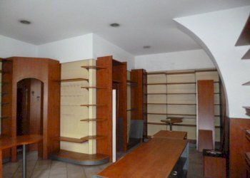 P1080875.JPG - Locale Commerciale Ragusa - foto 1