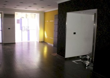 P6010140.JPG - Locale Commerciale Ragusa - foto 12