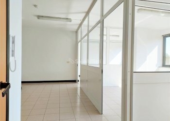 Fiumicino, Isola Sacra - Ufficio Piano terra - Office Via Ivo Oliveti, Fiumicino - photo 7