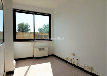 Fiumicino, Isola Sacra - Ufficio Piano terra - Office Via Ivo Oliveti, Fiumicino - photo 12