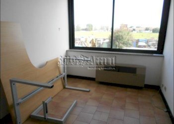 Fiumicino ufficio non arredato - Ufficio Via Ivo Oliveti, Fiumicino - foto 3