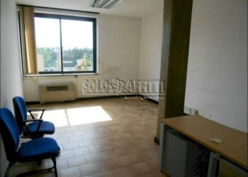 Fiumicino ufficio non arredato - Ufficio Via Ivo Oliveti, Fiumicino - foto 4
