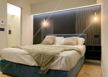 Camera da letto - Two-room apartment via San Francesco d'Assisi, 35, Torino (neighborhood Centro) - photo 19