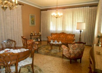 DSCN9969.JPG - Villa Via per Chiatri, Lucca - foto 1