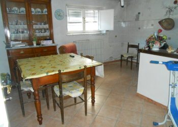 DSCN9979.JPG - Villa Via per Chiatri, Lucca - foto 16