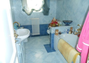 DSCN9981.JPG - Villa Via per Chiatri, Lucca - foto 18