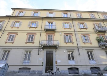 One-room apartment Via Pinelli, Torino (neighborhood San Donato) - photo 10