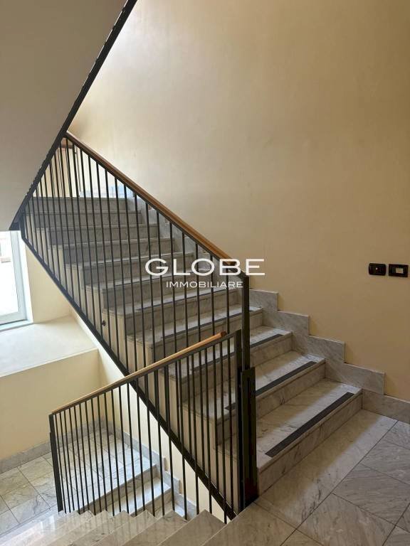 Scala - Appartamento via Giuseppe Mazzini, Ciriè - foto 2