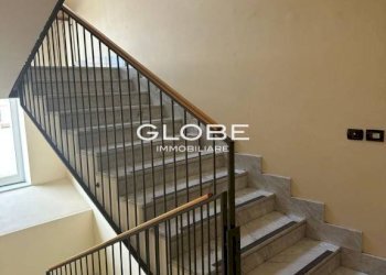 Scala - Appartamento via Giuseppe Mazzini, Ciriè - foto 2